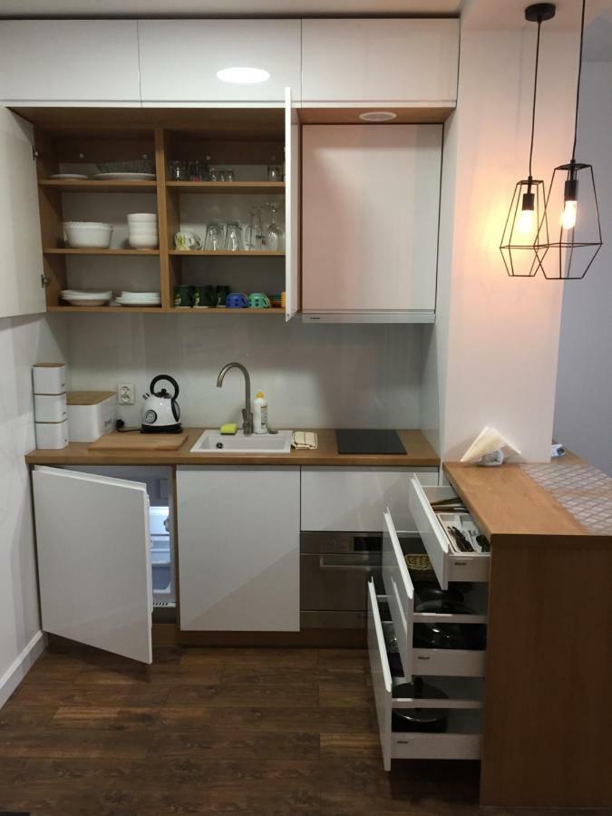 Apartamenty Nad Jeziorem -Zefir เอากุสตูฟ ภายนอก รูปภาพ
